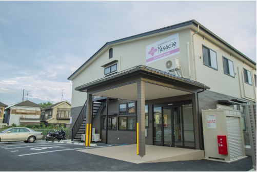 やさしい手シニアリビングやさしえ城陽 外観