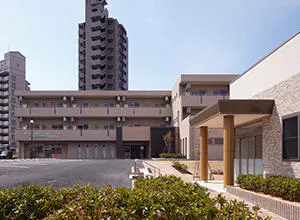 プレステージ小幡緑地 外観（右前方より）