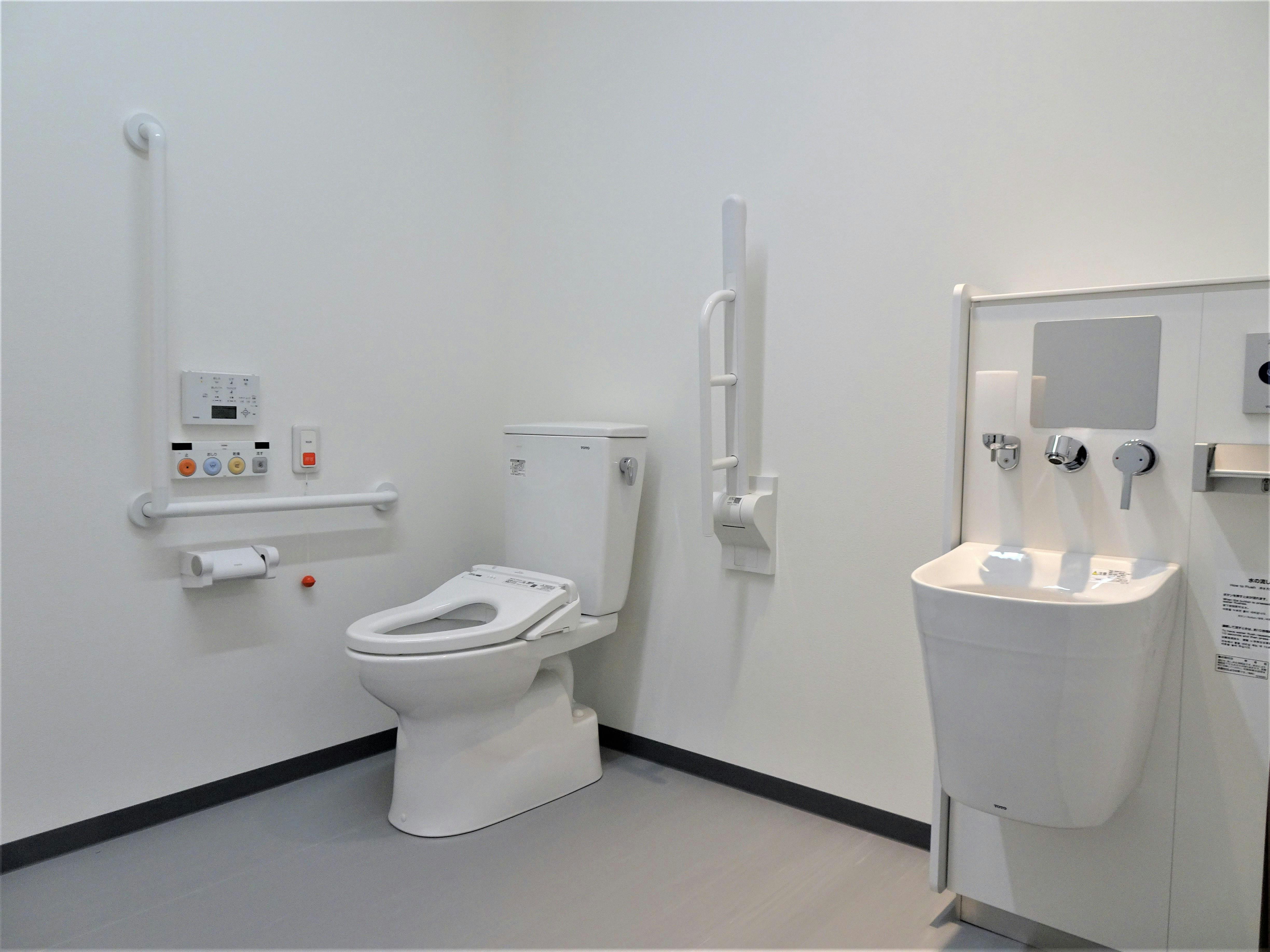 ライフパートナー川口赤井 共用トイレ