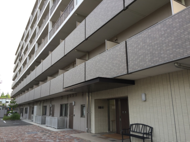 そんぽの家Ｓ高槻南 外観