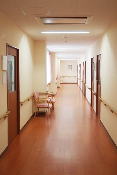 サービス付き高齢者向け住宅いこいの和泉 廊下