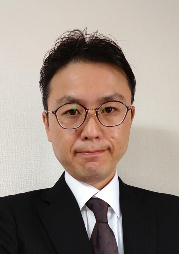 ライフコミューン松風台 施設長成田 諭