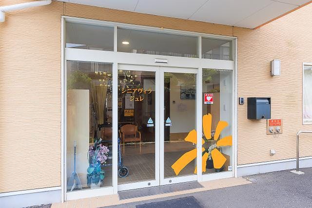 シニアヴィラジュレ紀三井寺駅前 エントランス