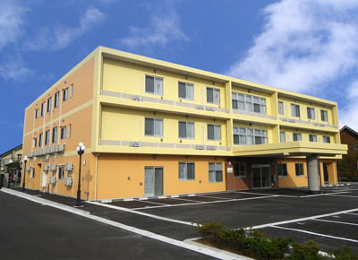 ハートフルケア長岡美沢 しなの館 外観