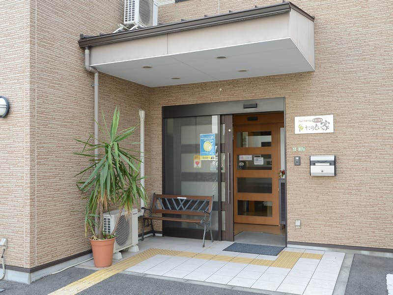グループホームたのしい家東淀川菅原 玄関
