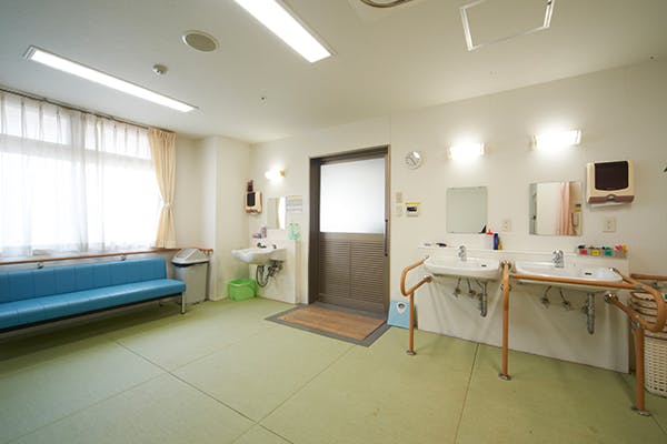 スーパー・コート堺神石2号館 脱衣場