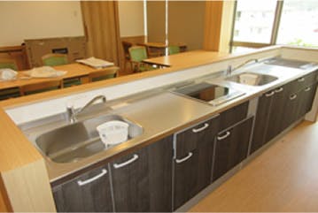 サービス付き高齢者向け住宅四季 カウンターキッチン