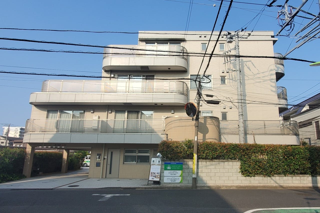 エイジフリーハウス南烏山プレミア 外観