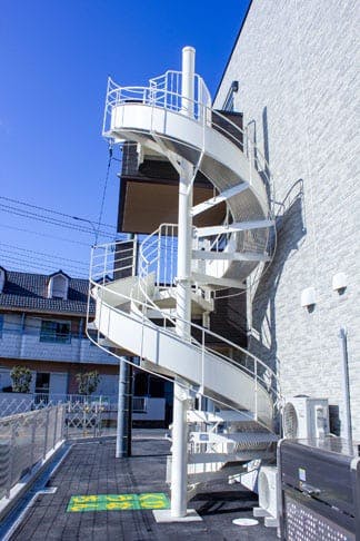 リアンレーヴ川越 避難用滑り台