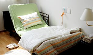 南海ライフリレーションあびこ道 電動介護ベッド