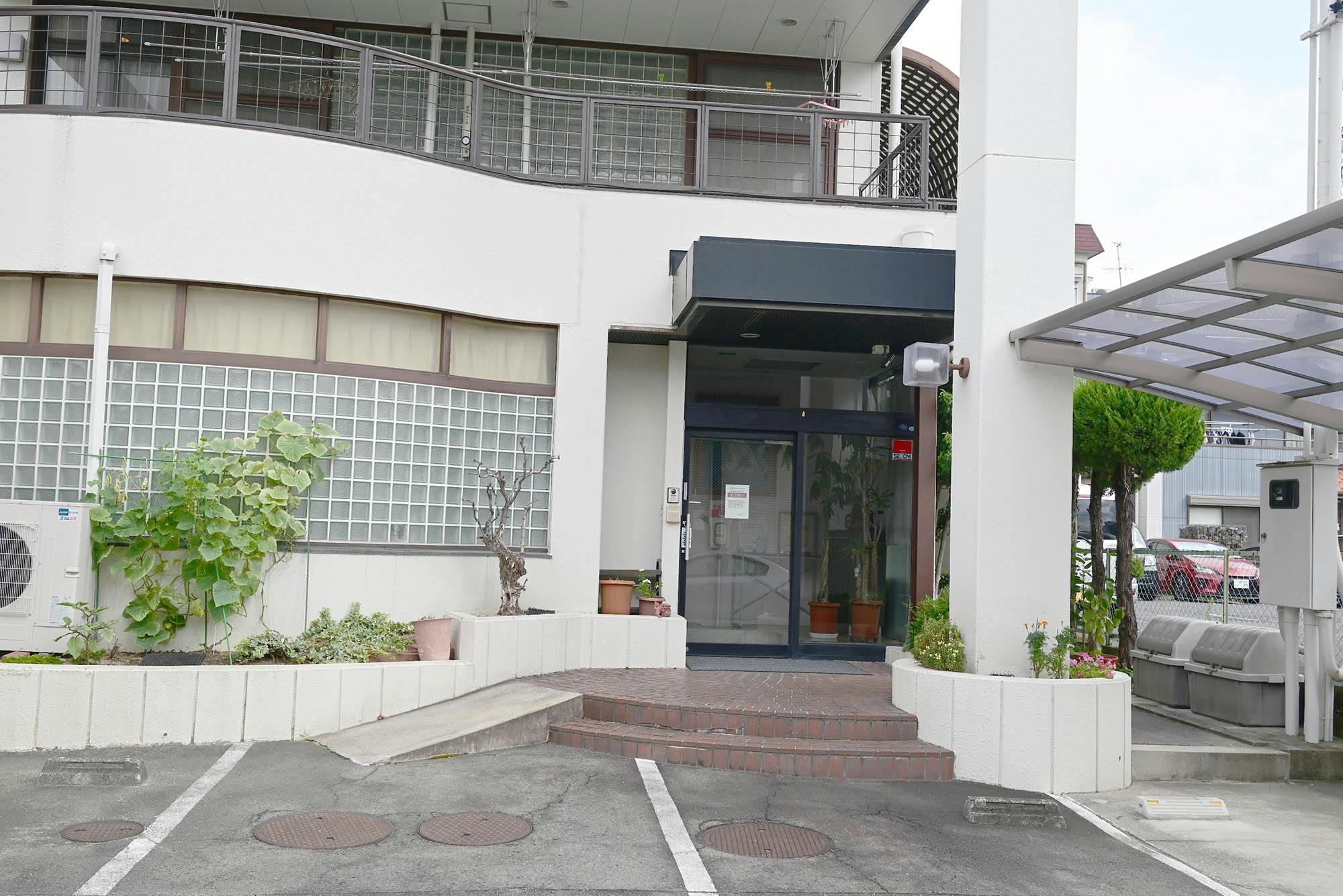 住宅型有料老人ホーム まほら 入口