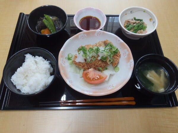 スイート美原 洋食