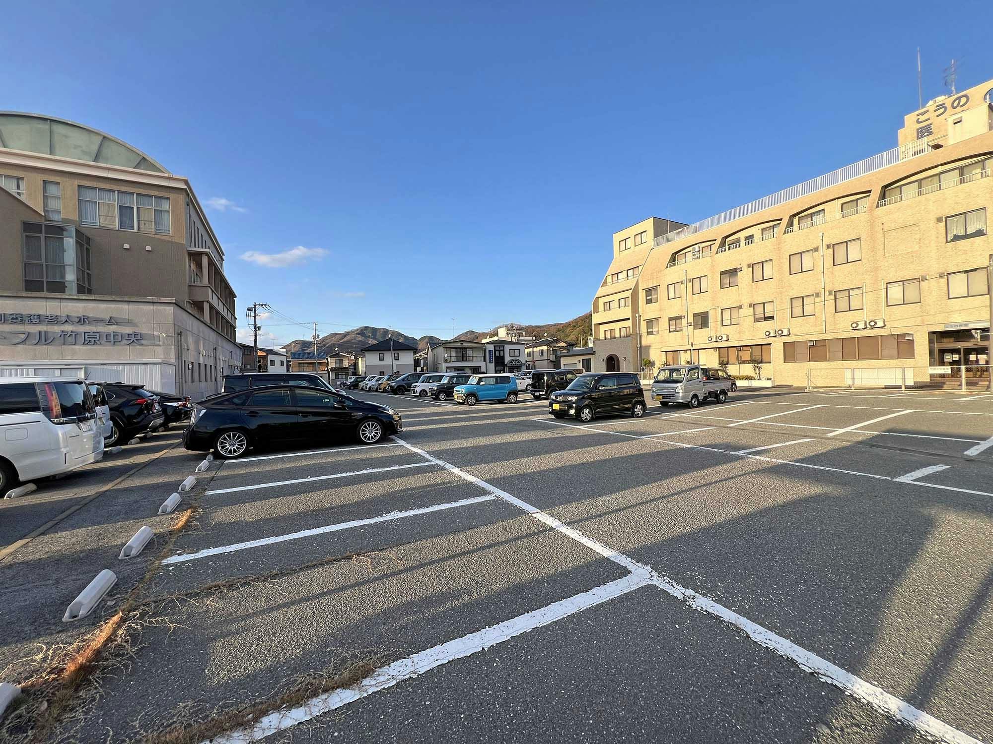 特別養護老人ホーム ハートフル竹原中央 駐車場
