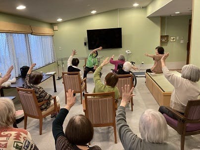 SOMPOケア ラヴィーレ溝の口弐番館 体操