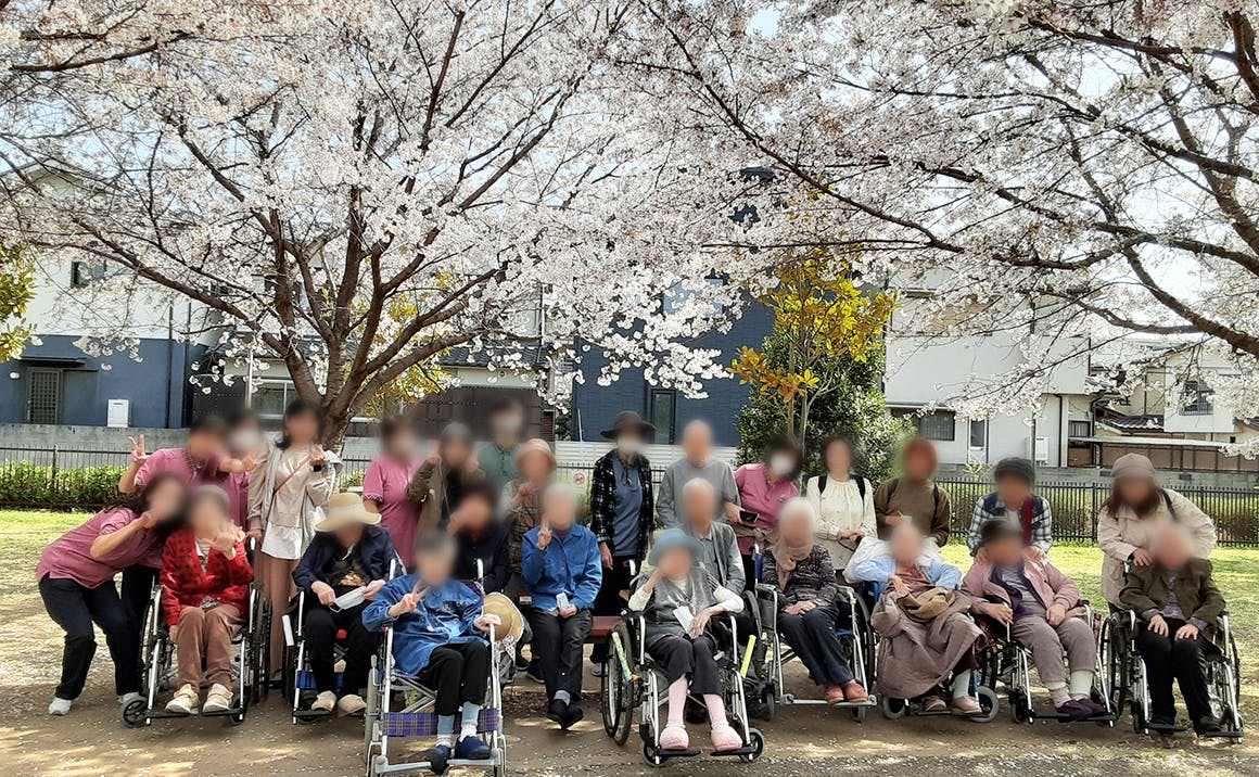 グループホームたのしい家伊丹堀池 お花見
