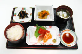 プレシャス川西 通常食