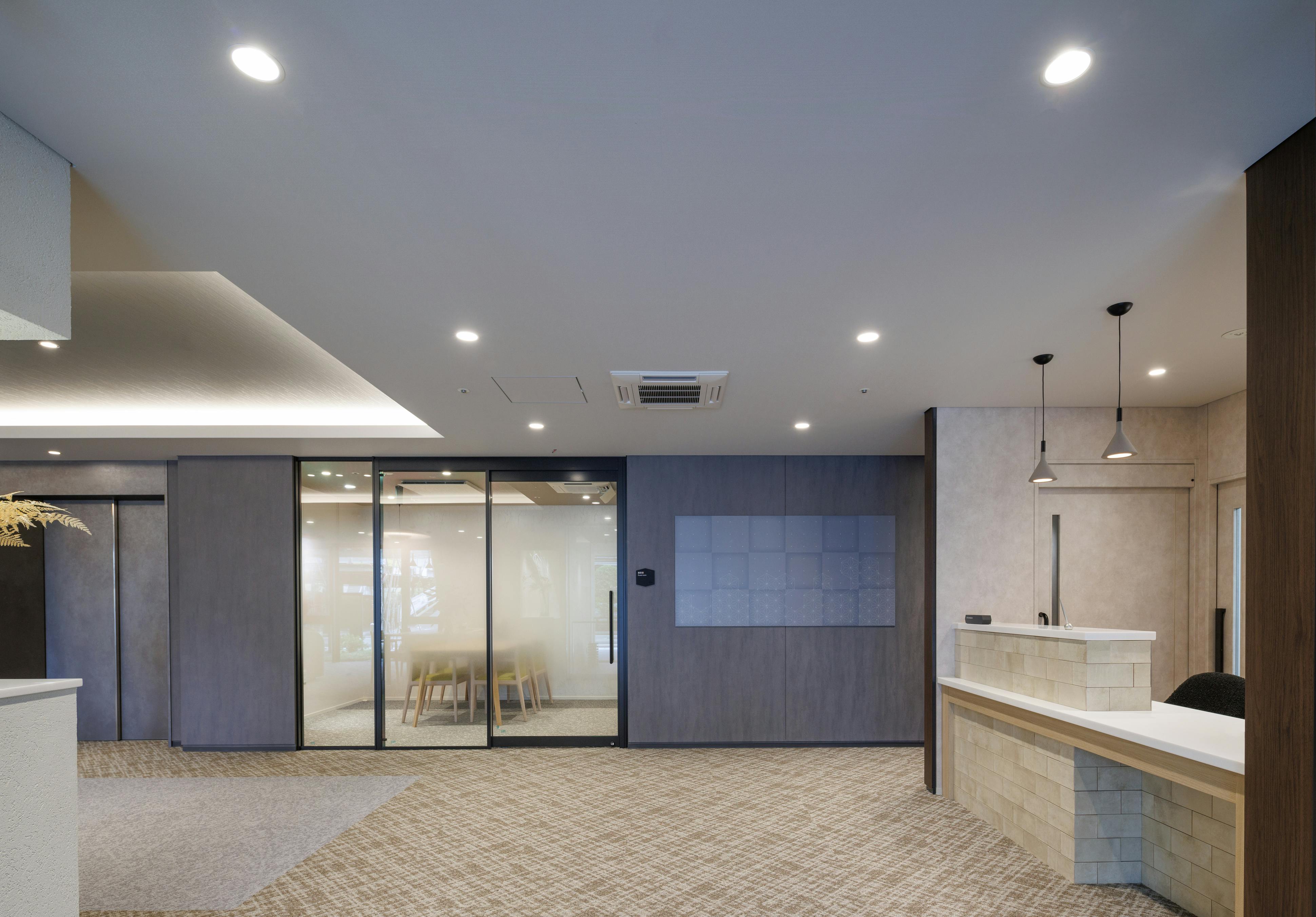 チャーム六郷 エントランスホール