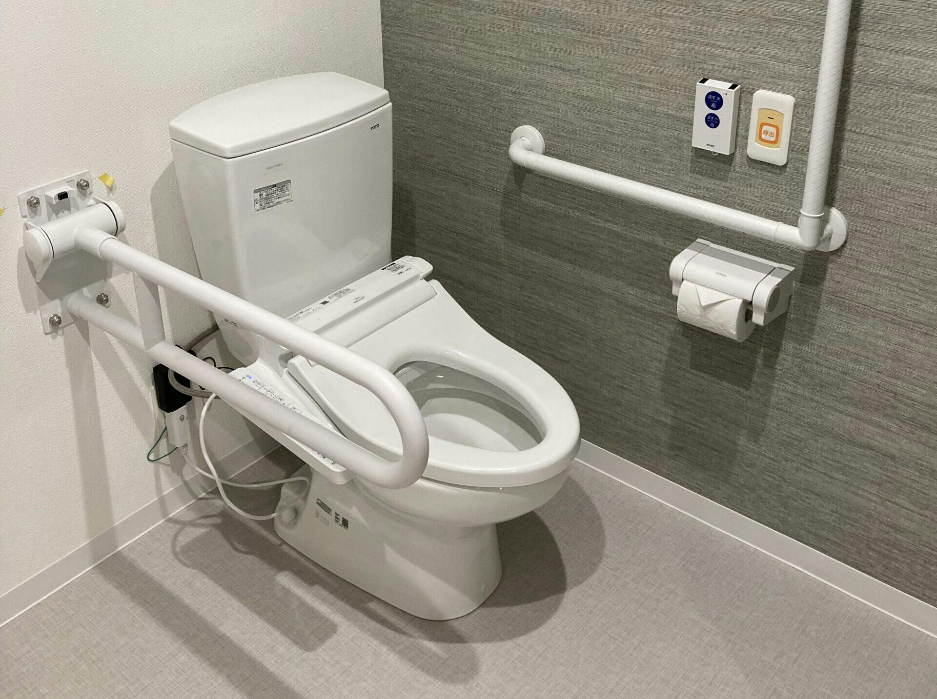 フィオレ・シニアレジデンス奈良 共用トイレ