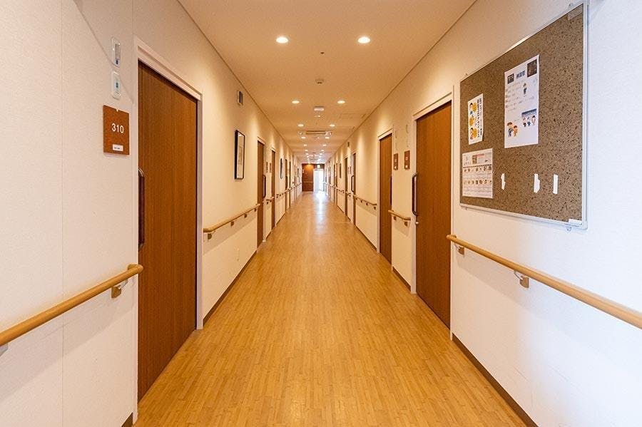 イリーゼ多摩はるひ野 廊下