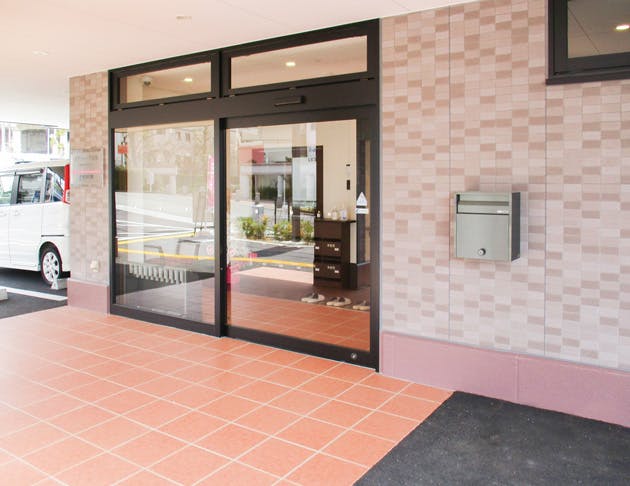 リアンレーヴ宝塚 エントランス