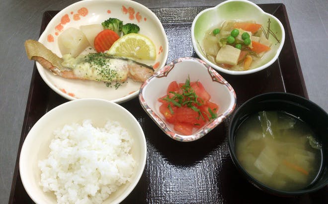 介護付有料老人ホーム 白寿園 ヴィラフォーレ荻窪 夕食