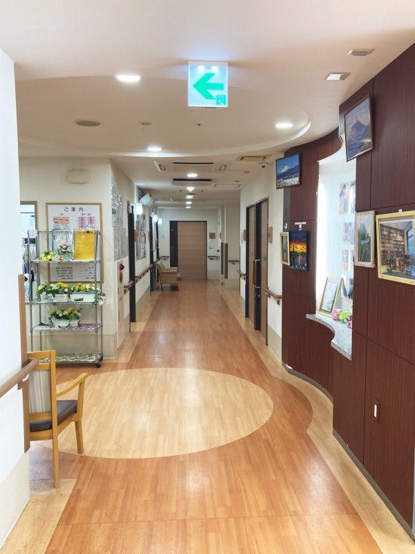 ホームステーションらいふ寒川倉見 廊下