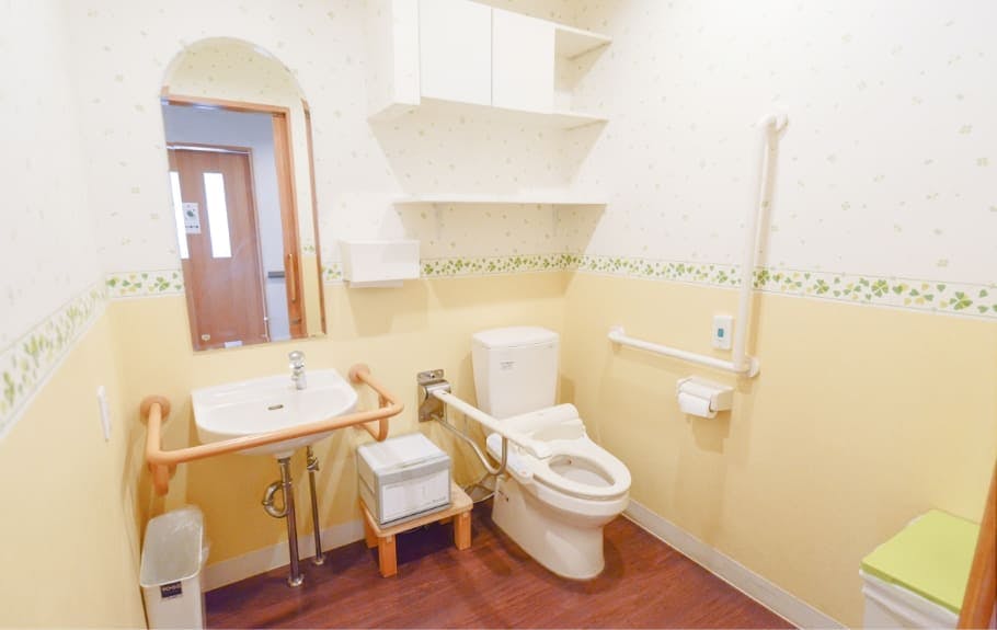 悠悠みらい 共用トイレ