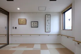 アイリス港南 2Fエントランスホール