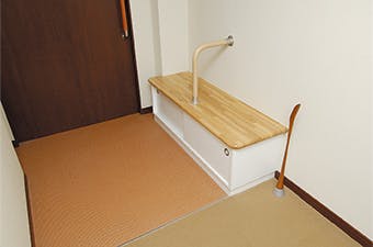 トラストグレイス御影 介護棟 腰掛け