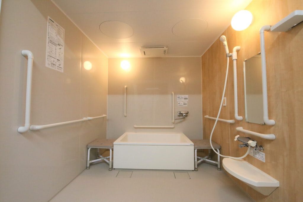 シニアフォレスト横浜南 浴室