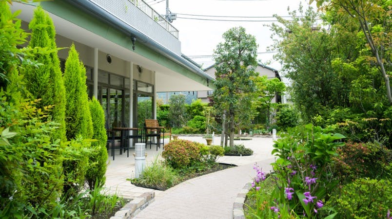 ブランシエール日暮里 庭園