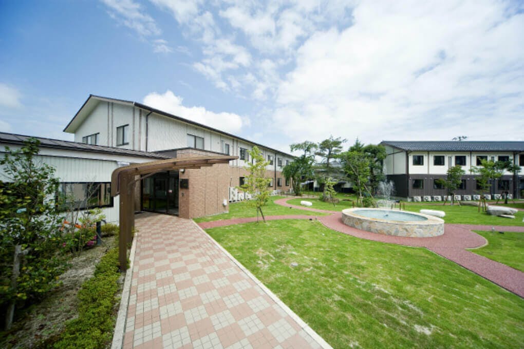 いわむらの憩 中庭