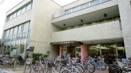 トラストガーデン杉並宮前 杉並区立宮前図書館