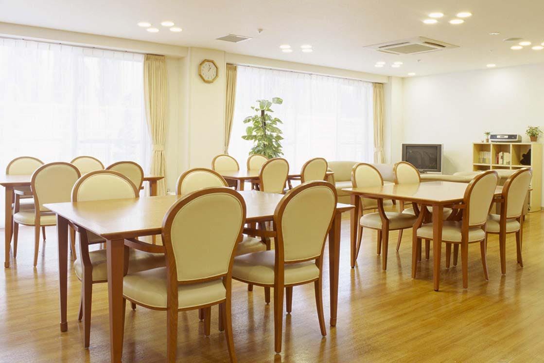 まどか東葛西 リビングルーム兼食堂兼機能訓練室