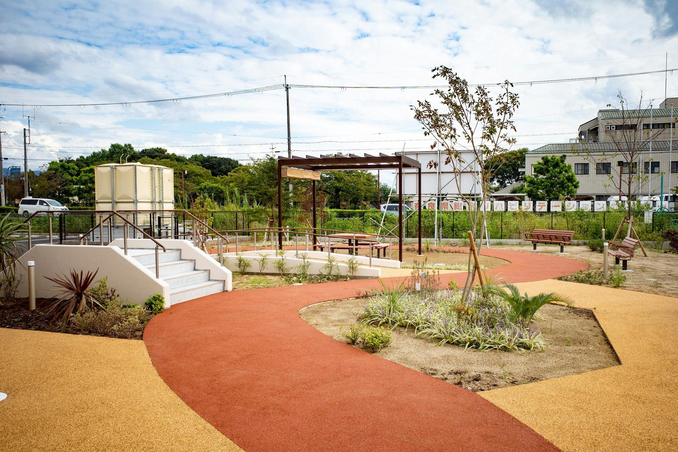 ベルライフ田原本 屋外庭園