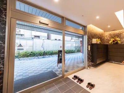 ロイヤルホーム吹田駅前 エントランス