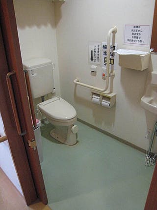 ウェルフェアー伊丹グループホーム トイレ