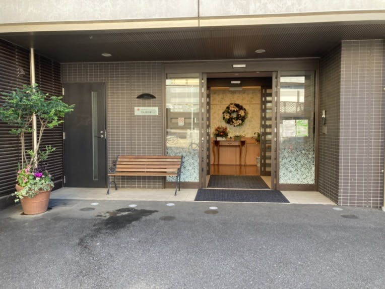 そんぽの家 生田 玄関