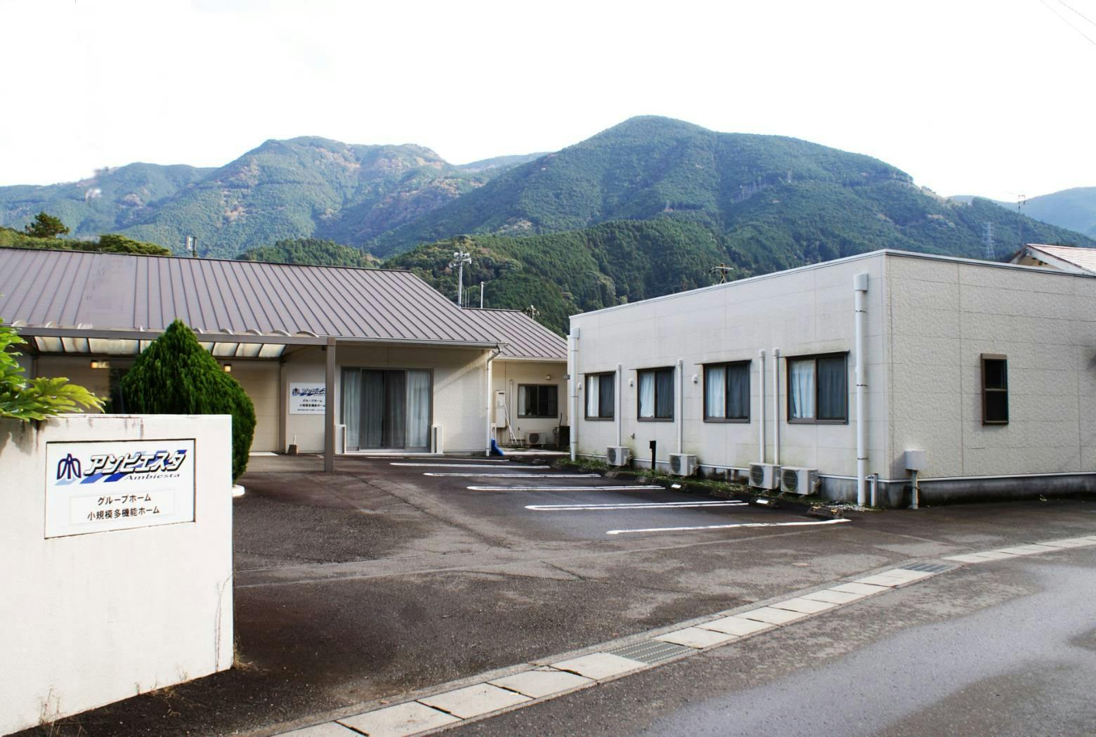 アンビエスタ 外観