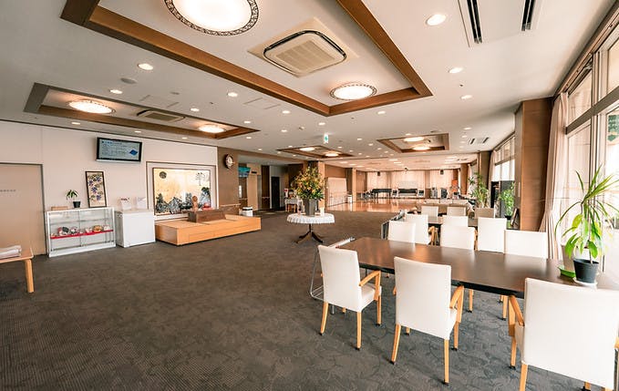 蓮田オークプラザ駅前温泉館 ロビー