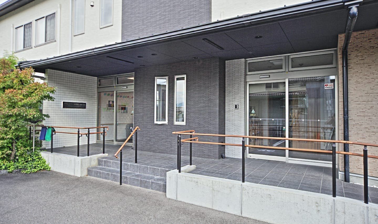 グランメゾン輪舞館京都羽束師 エントランス