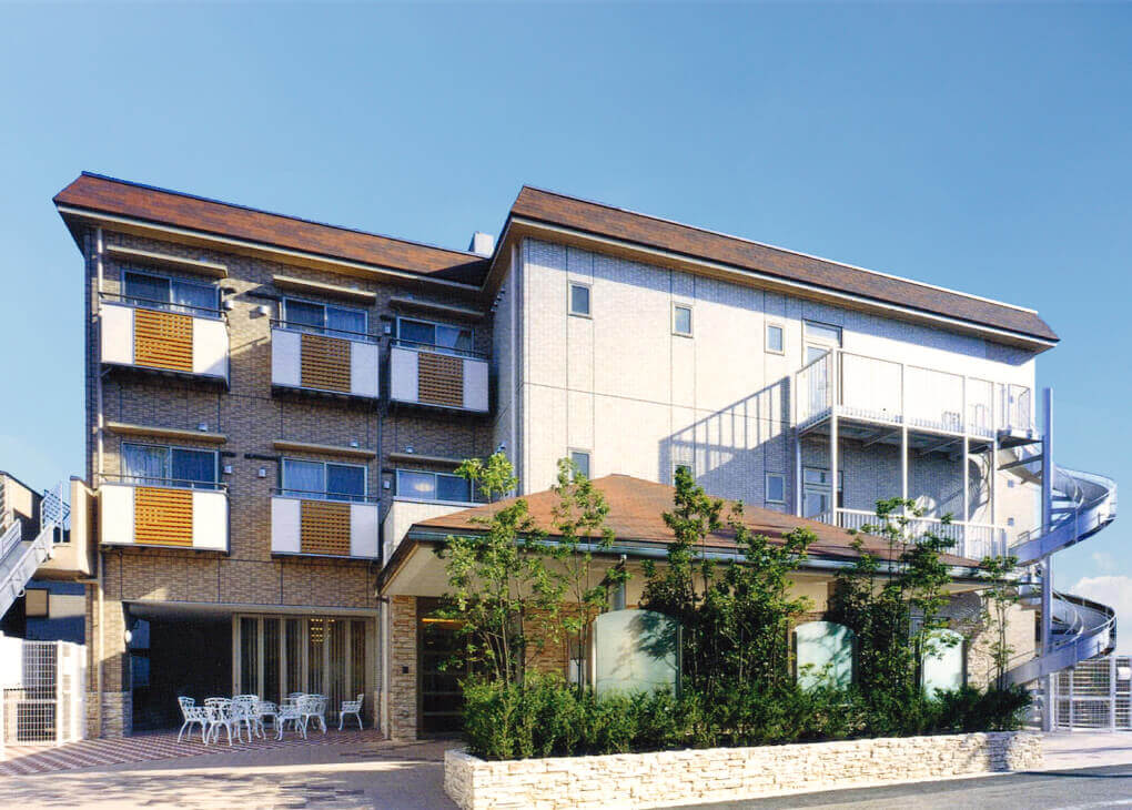 ハイリタイヤー多治見 外観