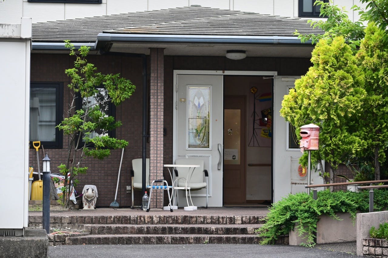 有料老人ホーム ヴィエイールひだまり 玄関