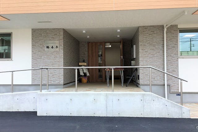 鶴寿亭 エントランス