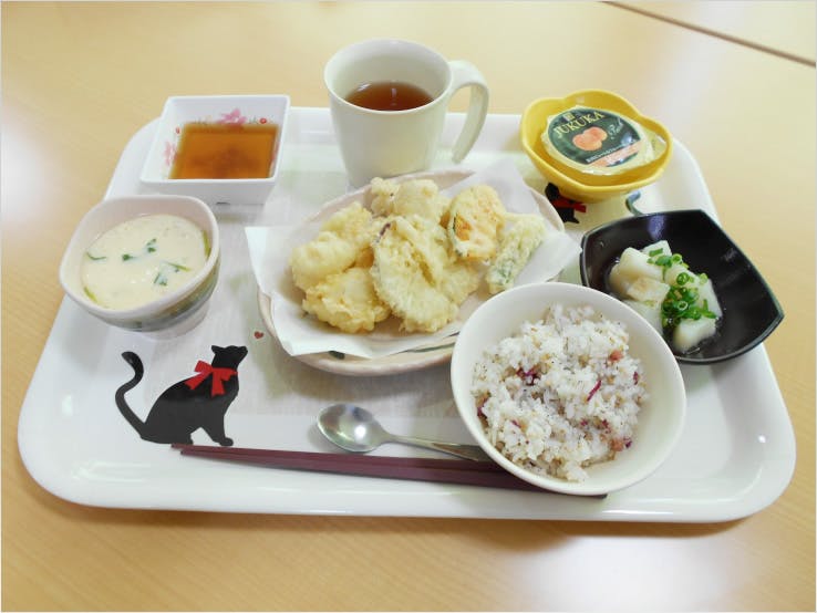 四季彩勝川 食事