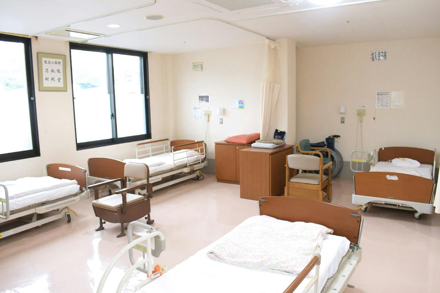 介護老人保健施設大地 多床室