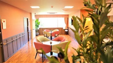 ロイヤルホーム箕面 談話室