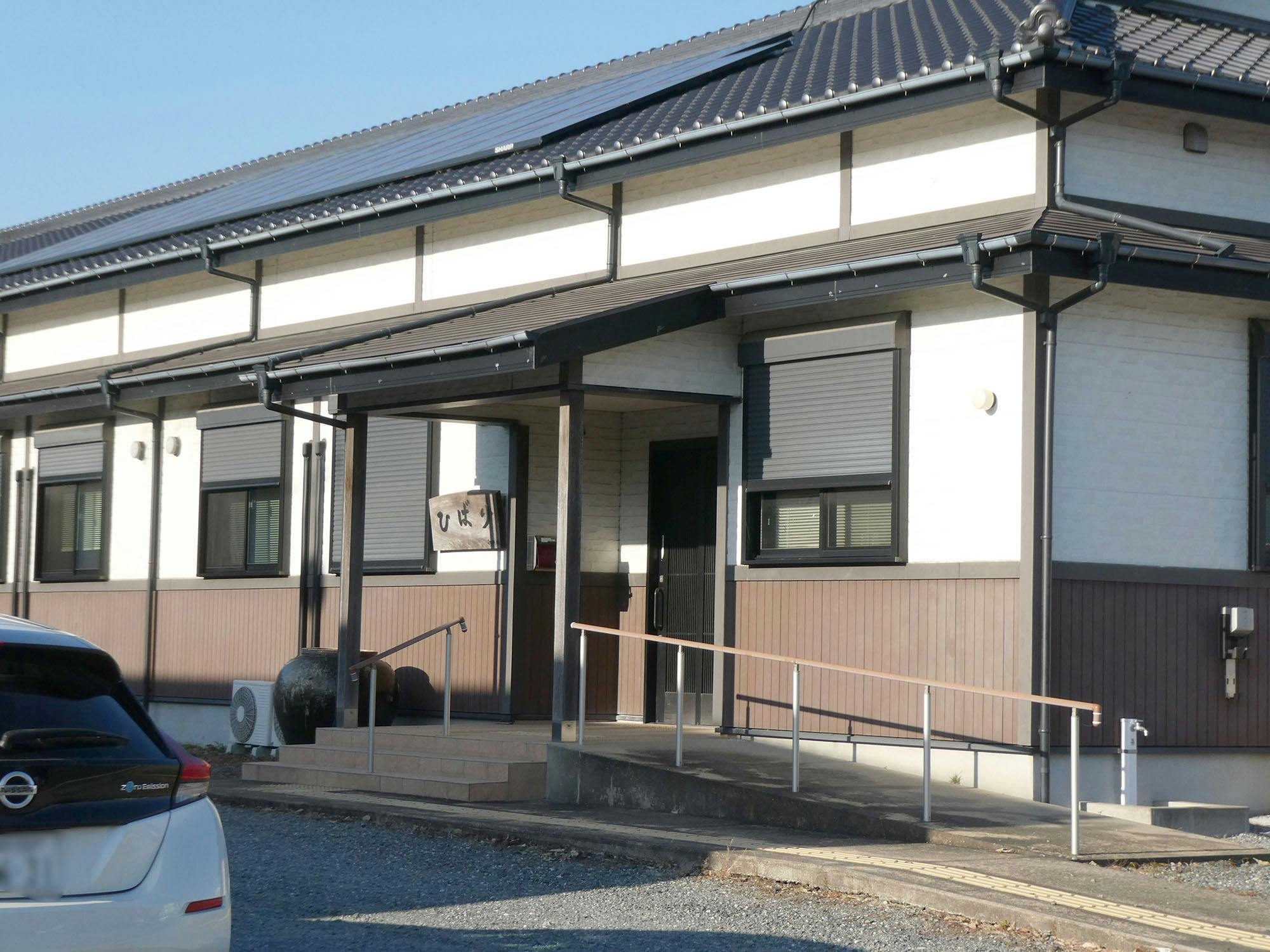 有料老人ホームひばり 入口