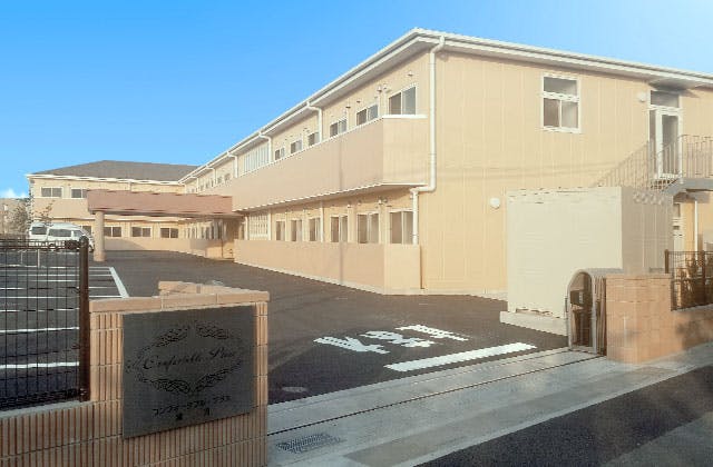 コンフォータブル・プラス蓮沼 入口