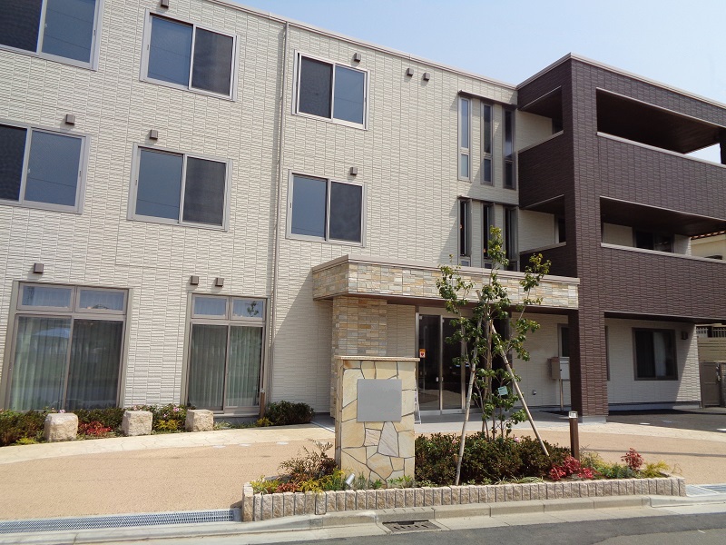 プレザンメゾン朝霞 外観